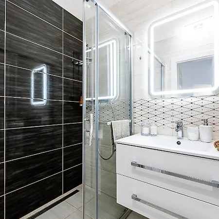 Mlynska Center With Private Parking Apartament Koszyce