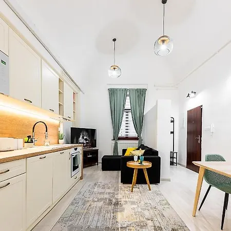 Apartment Mlynska Center With Private Parking