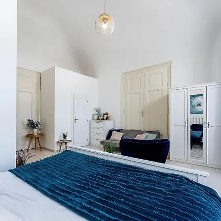 Mlynska Center With Private Parking Apartament